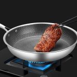 Poêle inox antiadhésive – Structure nid d’abeille