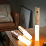 Lampe de Nuit en Bois Sans Fil avec Détecteur de Mouvement – Rechargeable USB Applique murale Electro Paris Marron foncé