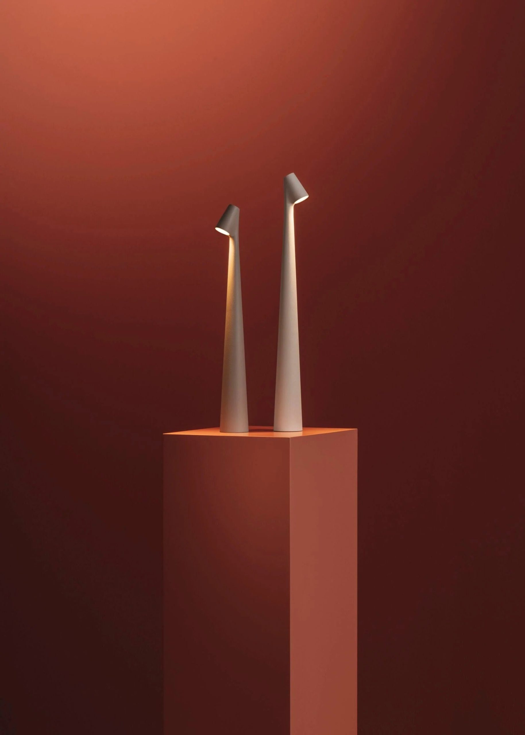 Lampe de Table LED Sans Fil Dimmable pour Intérieur Moderne – Image 8