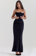 Robe longue bustier corset moulante élégante soirée événement noir