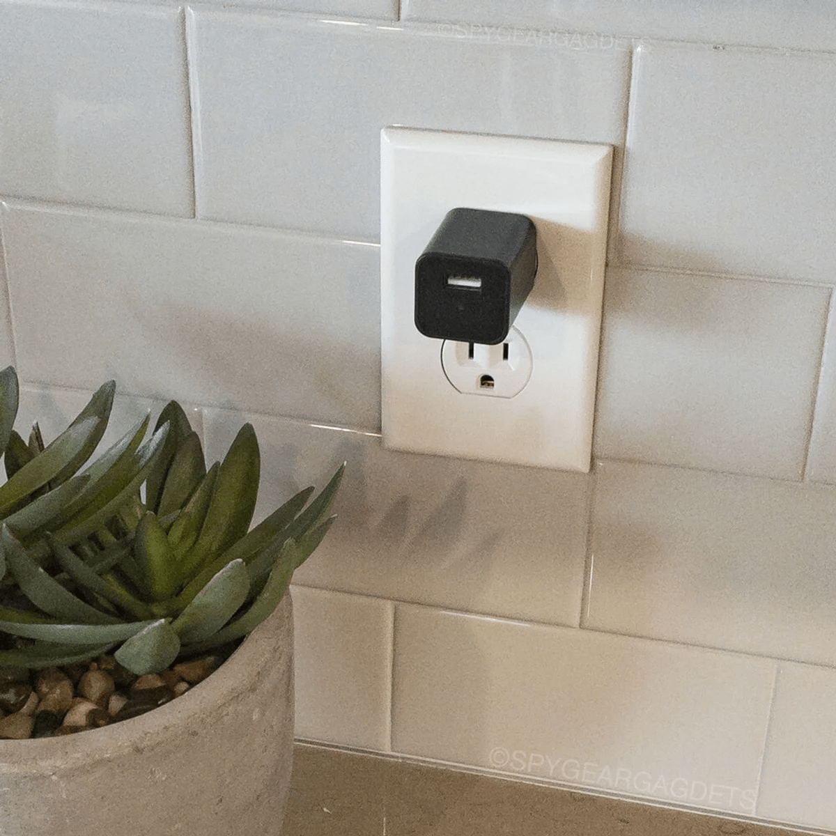Caméra Discrète Prise Murale WiFi Full HD Surveillance Maison – Image 3