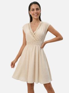 Robe femme intemporelle douce pour l'été