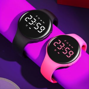 Montre enfant suivi activité réveil silencieux autonomie 25 jours