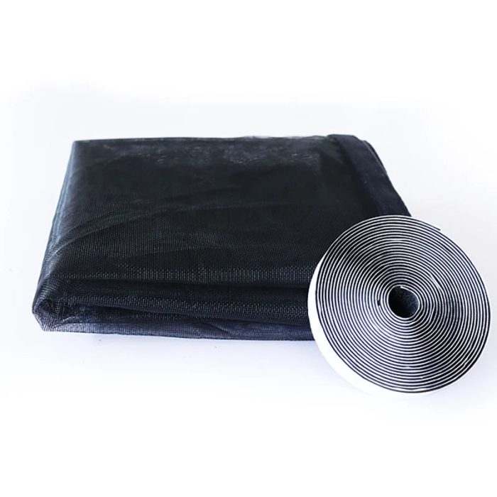 Moustiquaire-fenetre-noire-en-maille-et-fibre-de-verre